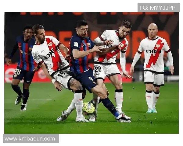 智利与乌拉圭足球对决阵容分析及战术解读